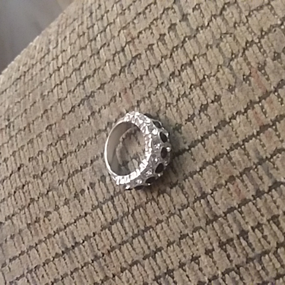 Sliver and ring